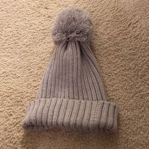 Steve Madden Pom Pom hat